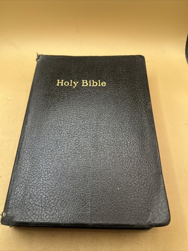 Vintage 1970 The Holy Bible Self-Pronouncing Edition Old and New Testament LDS - Picture 2 of 17