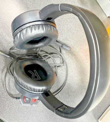 MSI IMMERSE GH30 Gaming Headset used