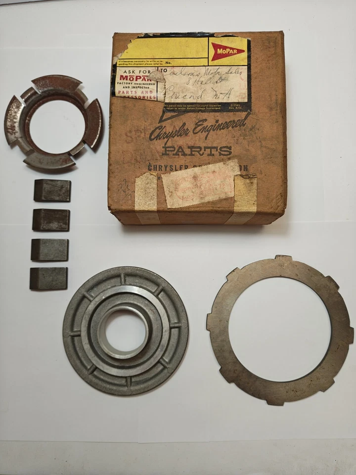 Pistón de embrague delantero automático de 3 velocidades Plymouth Chrysler 1957-1958 1843435 nuevo en stock Foto 3 de 4