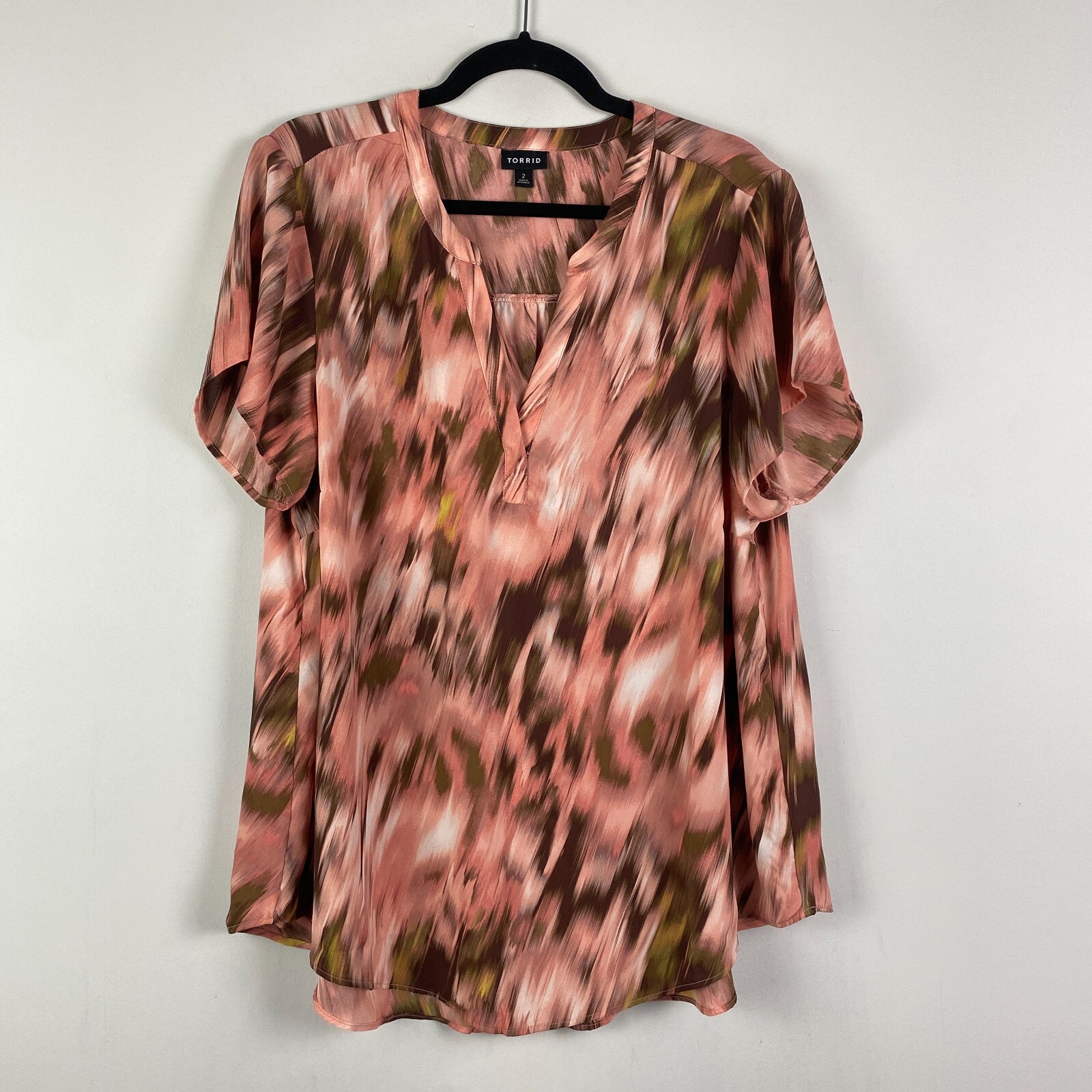 Torrid Georgette Multi Print Split Neck Popover B… - image 1