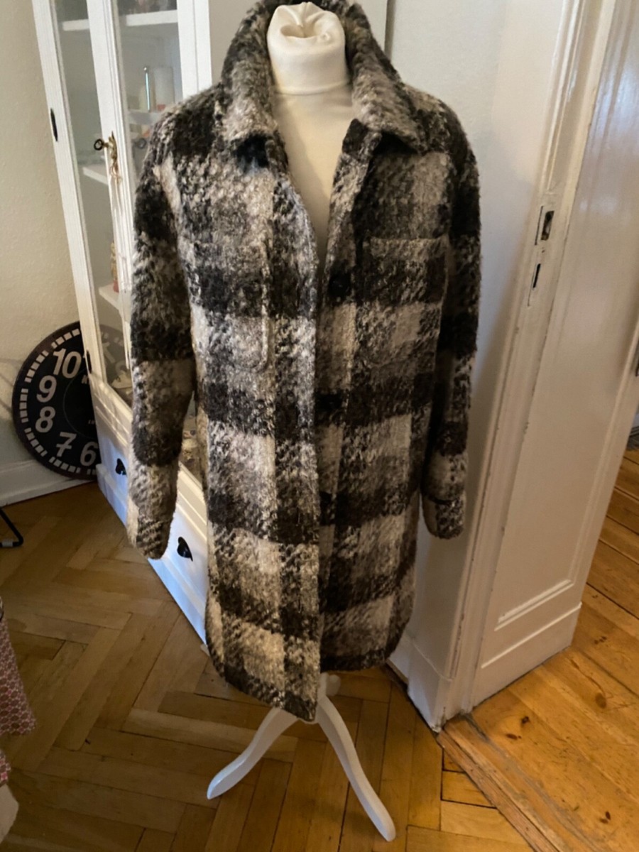 Hallhuber Shorts Weiss Hallhuber Mantel Creme Hallhuber Mantel