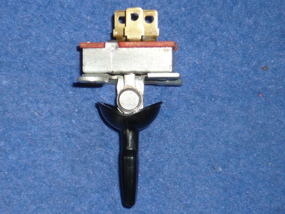 Barracuda Cuda Challenger 1972-74 carrocería E OEM Rallye tablero desempañador interruptor reconstruido Foto 4 de 4