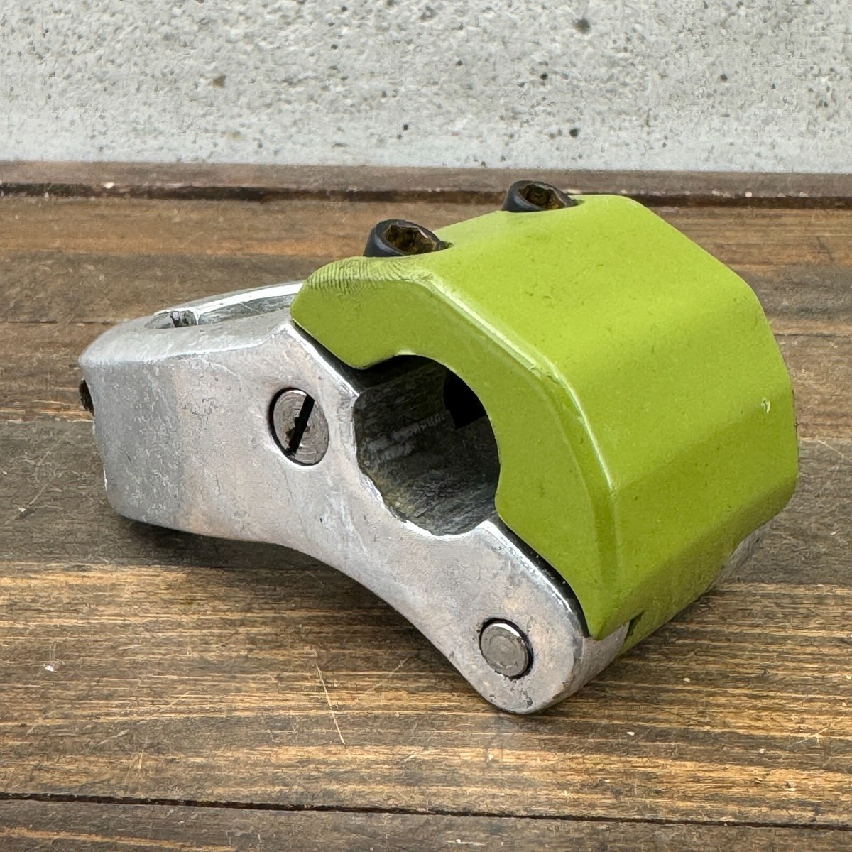 Old School BMX Stem 1 1/8 Threadless 4 Bolt Top Load Hinge