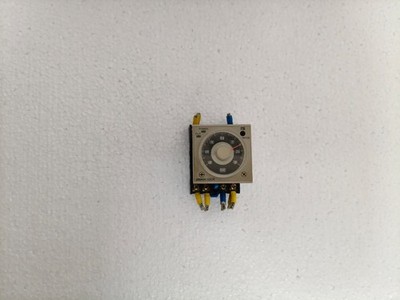 OMRON H3CR-A8 Zeitrelais