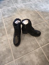 Black Premium by EMP Damen Stiefel  Boots Vegan mit gestepptem Schaft