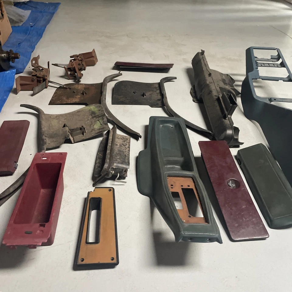 🧰 Juego interior Chevrolet Monte Carlo/El Camino 1973-1977 17 piezas OEM + mercancía Foto 3 de 4