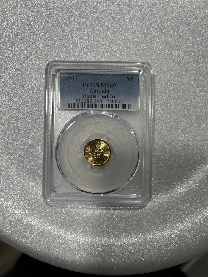 2017 Canadian Gold Maple Leaf 1/10 Troy Ounce .9999 24 Karat Gold Pure AU - Image 3 of 3