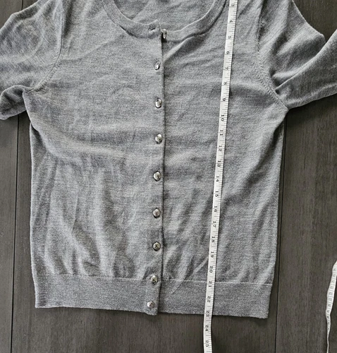 Banana Republic Extra Fine Merino Wool Button Cardigan Sweater Gray Medium - Picture 5 of 7