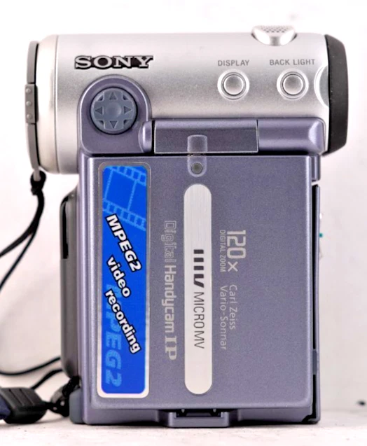 Preços baixos em Sony Handycam minidv camcorders 120x Zoom Digital