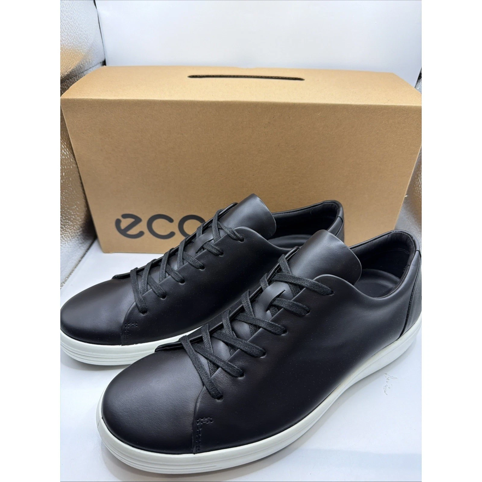 ECCO Soft 7 Black Mens Low Casual Sneaker size 10-10.5. New