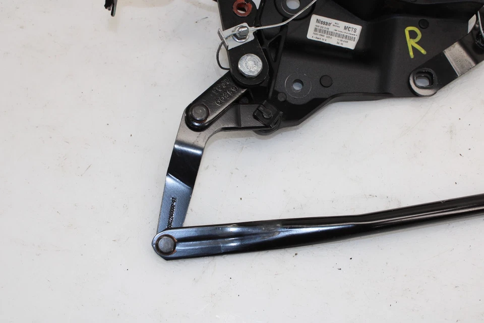 2010-2020 Nissan 370z Convertible Top Right Hinge OEM NK47 - Image 4 of 4