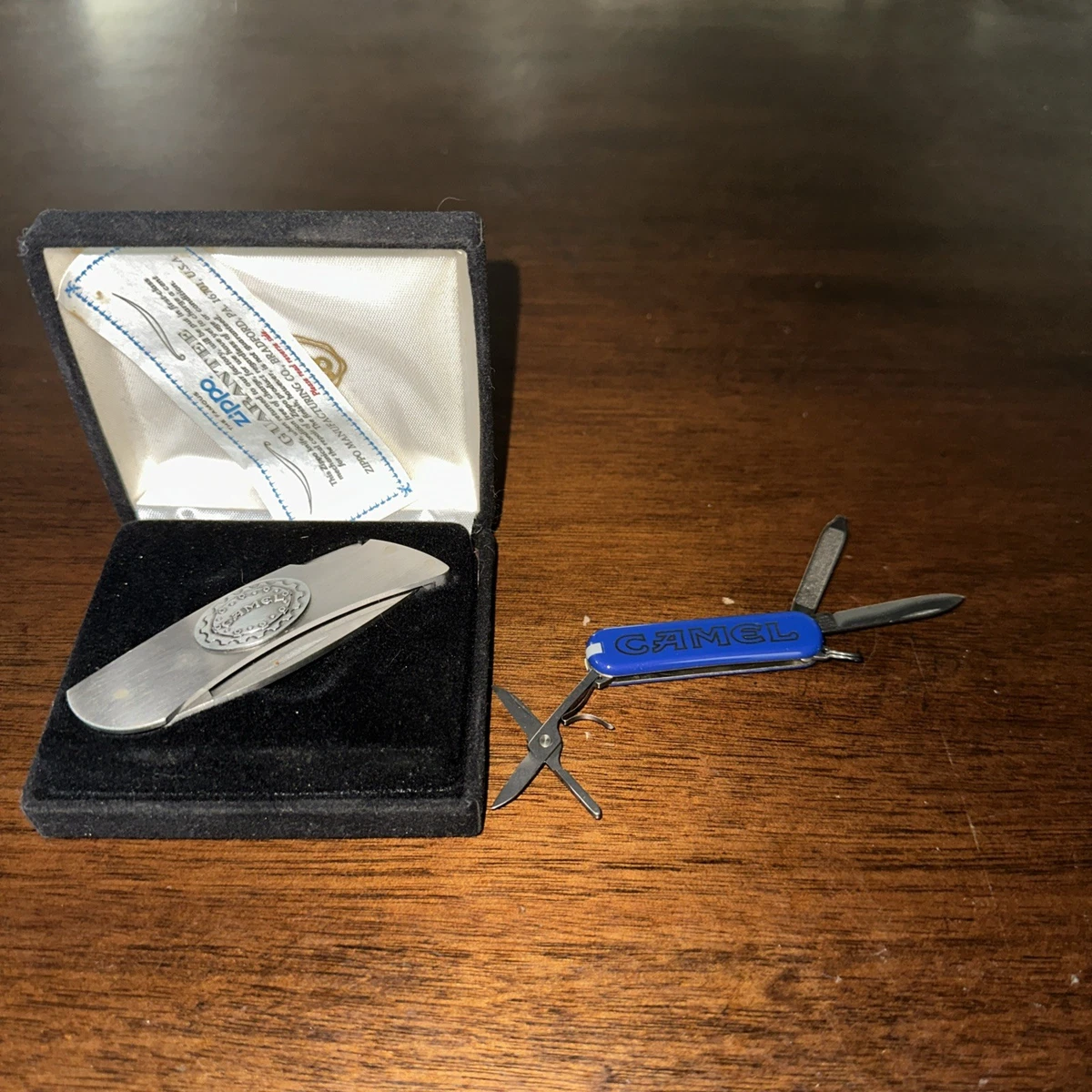 激レア！Supreme Zippo MultiTool Pocketknife Zippo Multi-tool Collectible Modern Factory Manufactured Folding