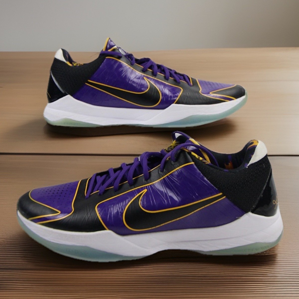 NIKE KOBE 5 V PROTRO USED SIZE 16 LAKERS COURT PURPLE BLACK CD4991