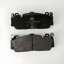 2 Pieces BMW F10 M5 F12 F13 F06 M6 Genuine Front Brake Pad thumbnail 1