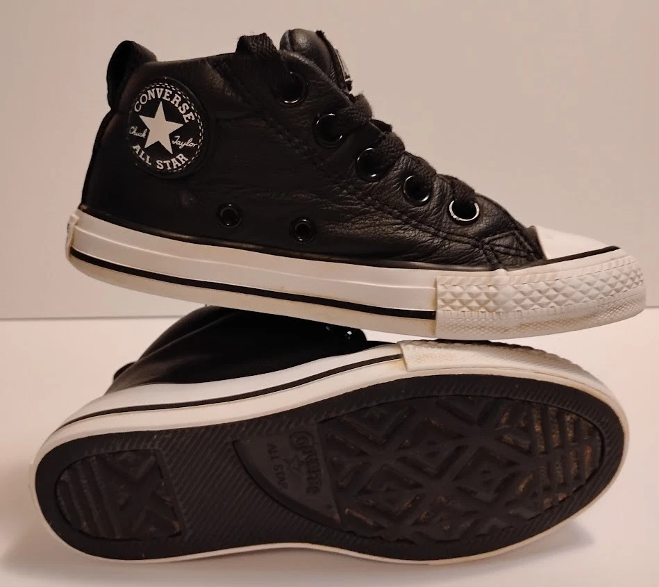 Marca CONVERSE ALL-STAR, cuero negro/blanco, parte superior baja, talla juvenil:12 Foto 2 de 4