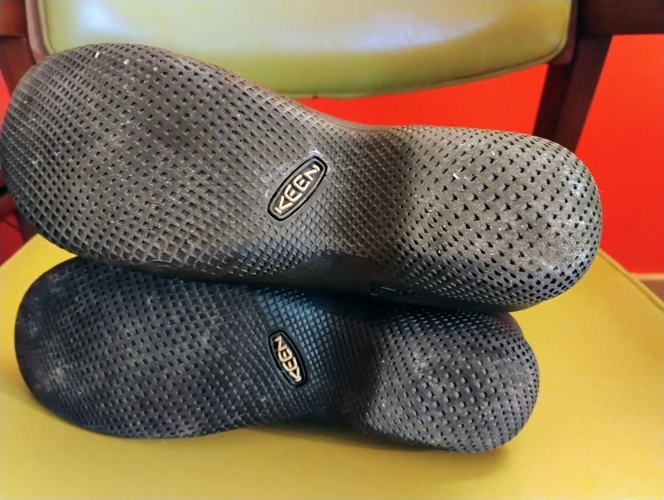 Women's Keen Ferno High Leather Boots Size 9 Black Full Grain Upper - Image 3 of 4