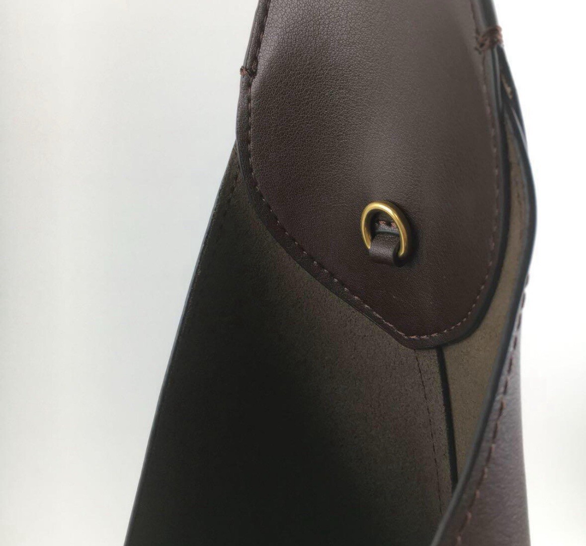 Brooklyn Shoulder Bag 39 Dark Brown Leather CU044 Outlet New