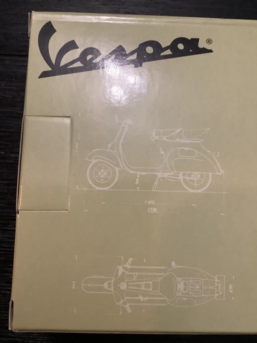 New Ray Vespa GTS Super Scooter Diecast 2012 1/12 New In Box Sealed White 57423 - Picture 15 of 19