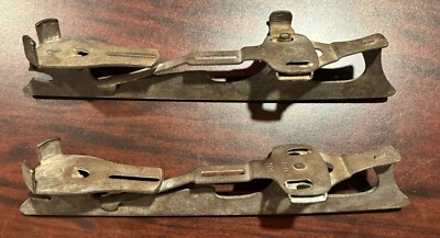 Antique ICE HOCKEY SKATES Iron Blade - Mid-Century Artefact 1:1