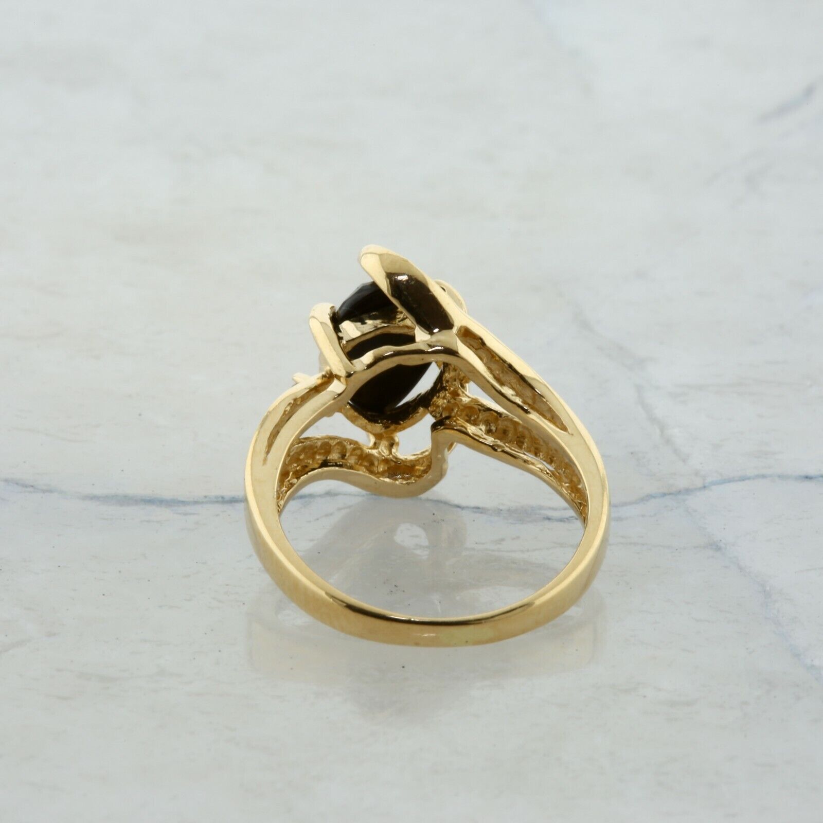 14K Yellow Gold Black Onyx and Diamond Accent Rin… - image 4