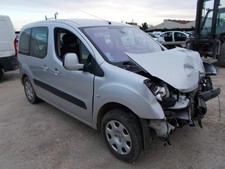 Lunette arrière Peugeot PARTNER