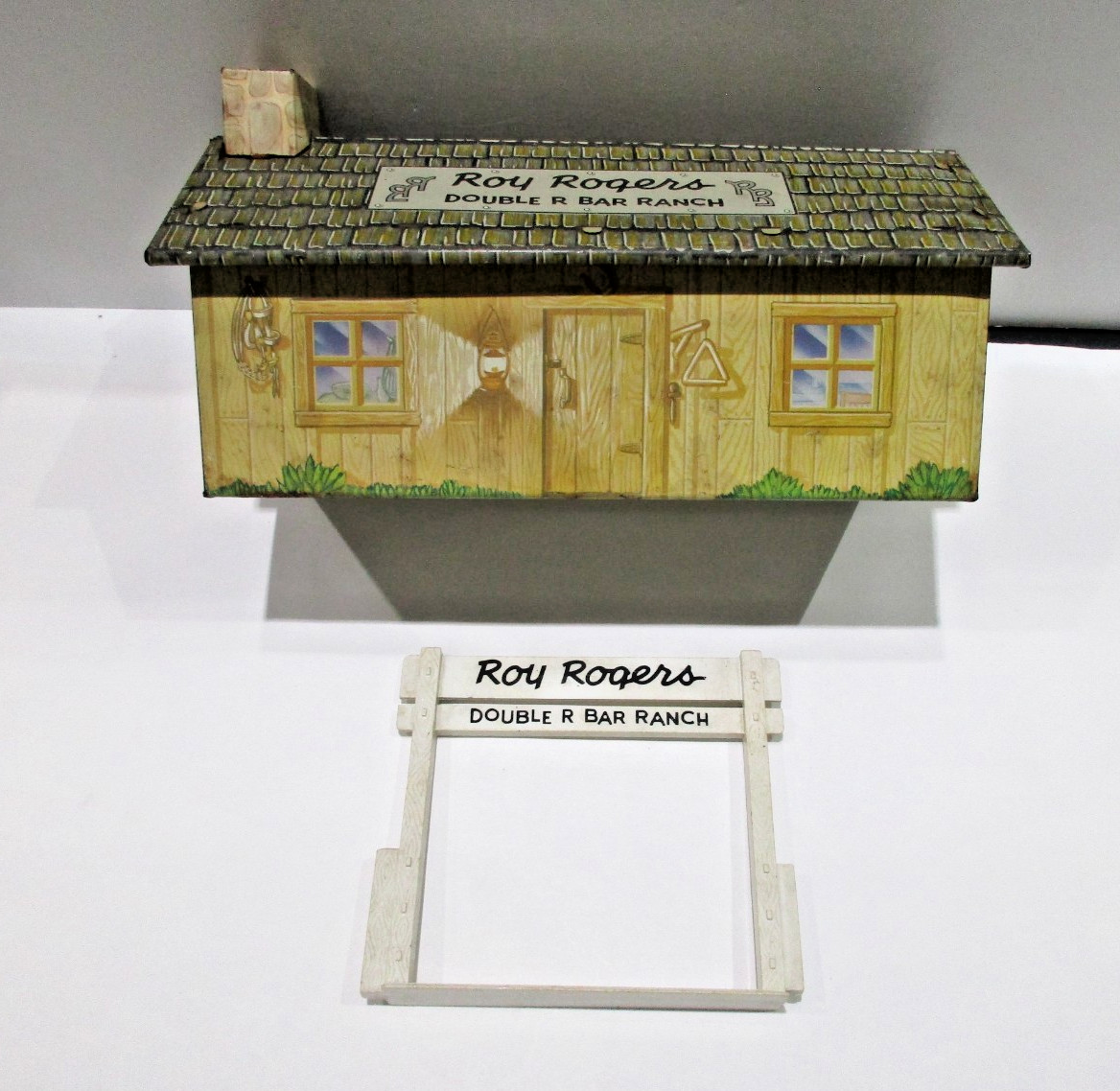 Roy Rogers Double R Bar Ranch with Front Gate