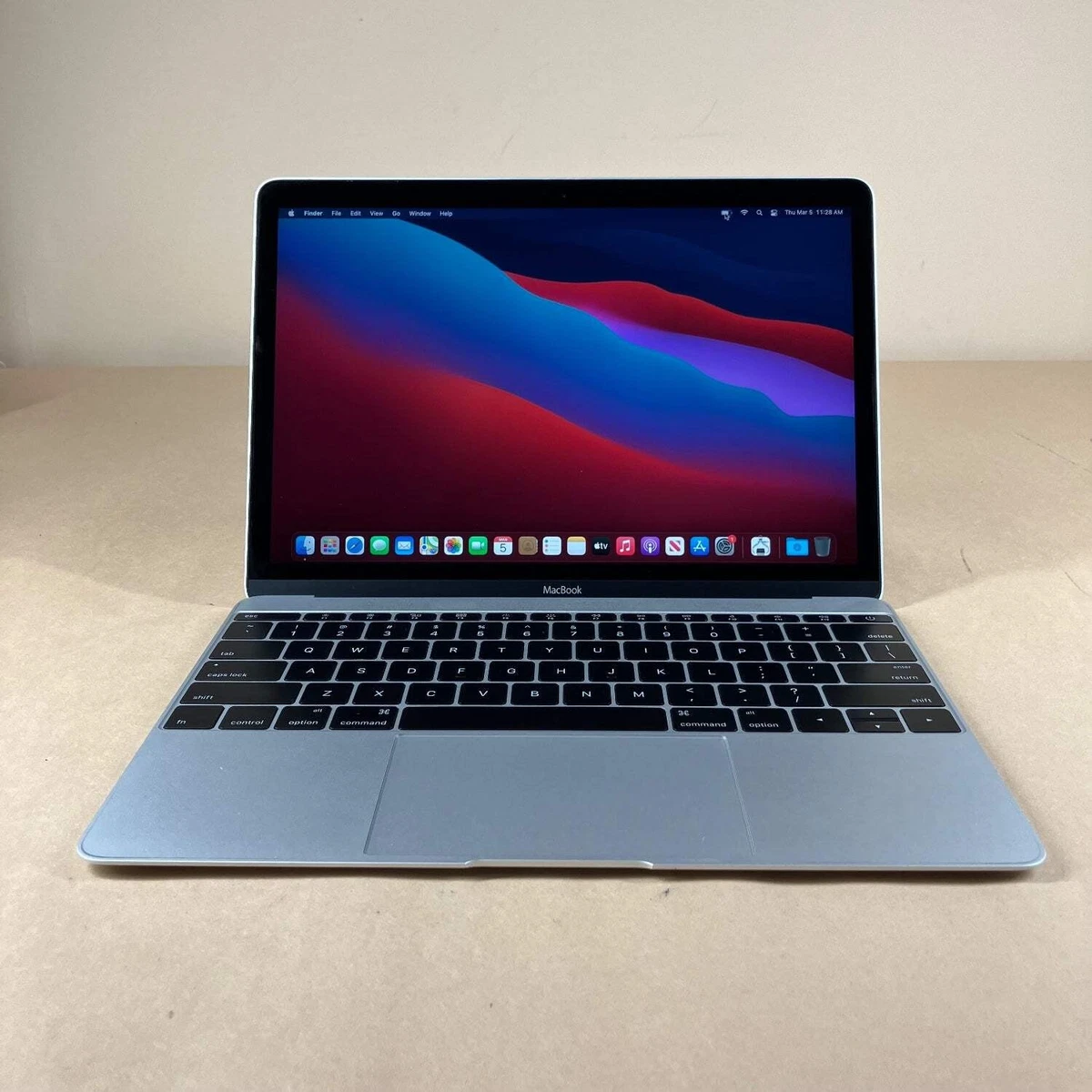 Ноутбуки Apple MacBook 12 дюймов 2015 г. - огромный выбор по