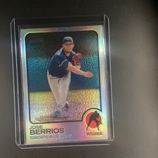 Jose Berrios #467/673 Silver Holo Topps Heritage Toronto Blue Jays 2022 #399 MLB
