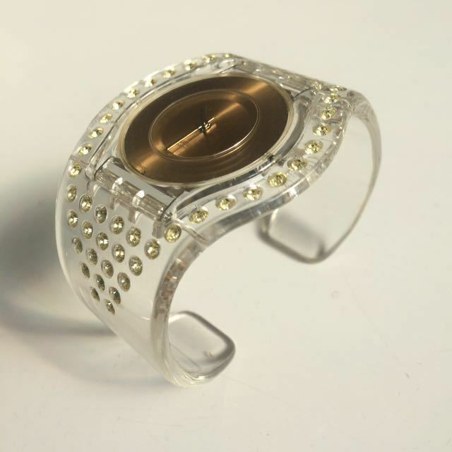 Swatch Skin SFK115HB Quartz Gold Dial Ladies Bangle Watch Rare Box  