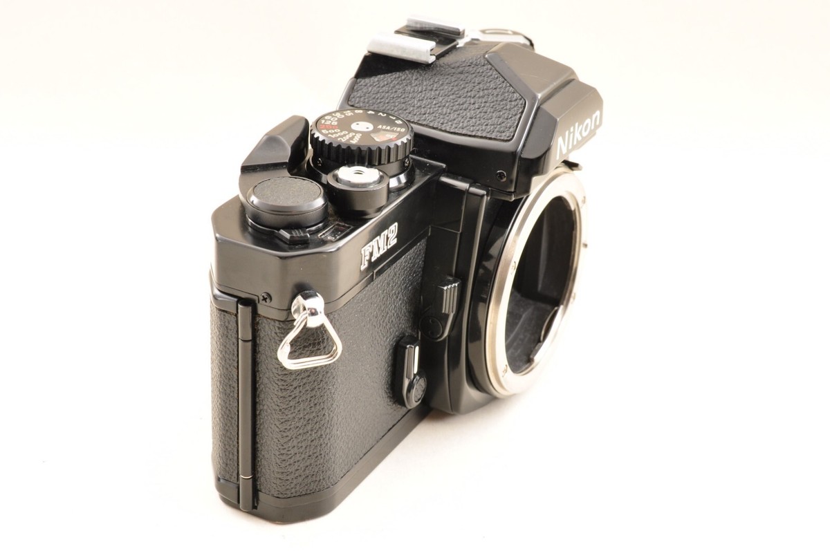 Nikon FM2 ブラック ＋ AF Nikkor 35-105mm Nikon New FM2 Black 35mm SLR Film Camera /Ais 35-105mm F3.5