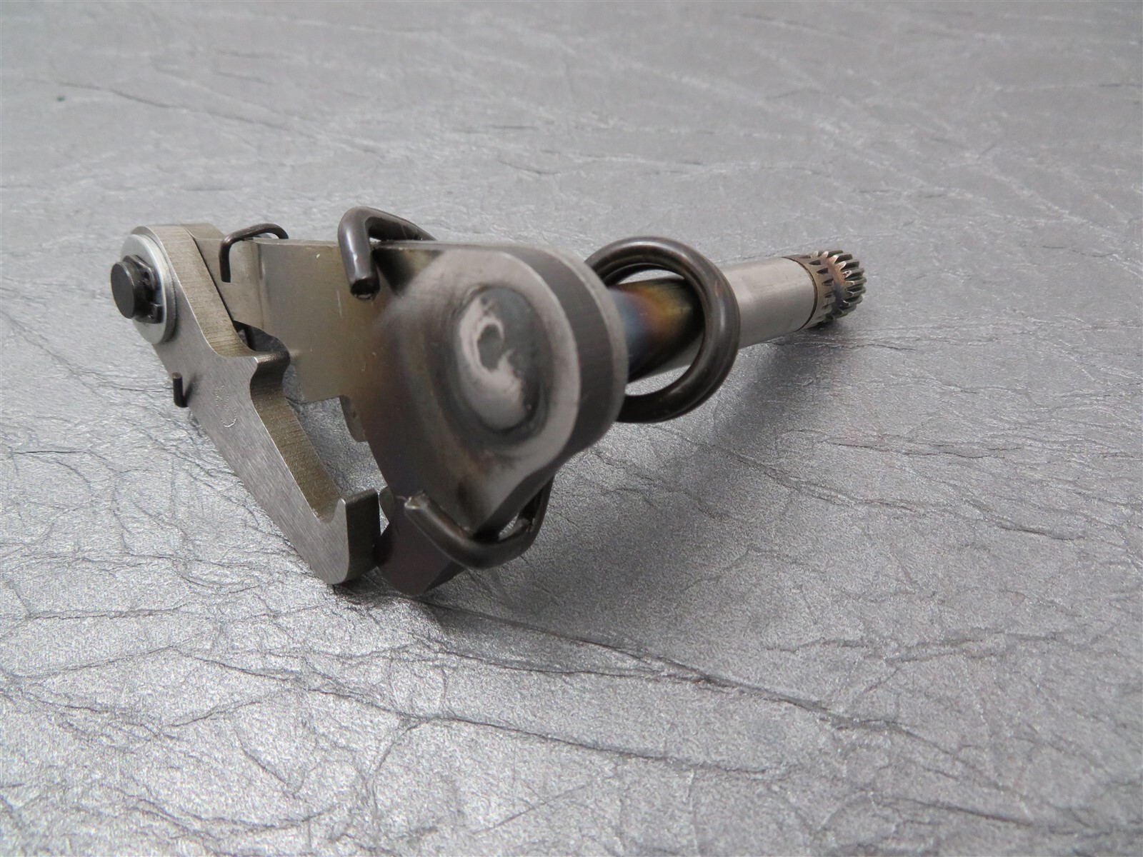 PAWL ASSEMBLY SHIFT SHAFT ARM FOOT LEVER HARLEY BIG TWIN 5 SPEED