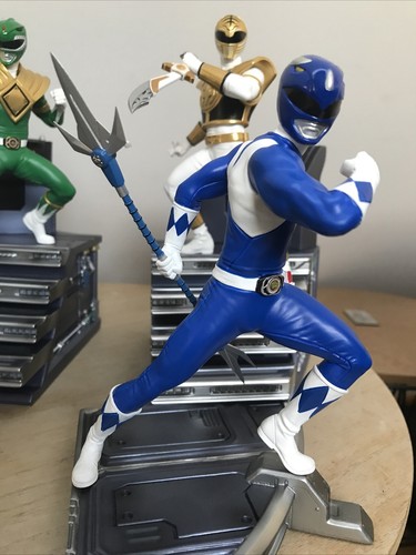 mighty morphin power rangers Iron Studios Blauer Ranger Wie Neu