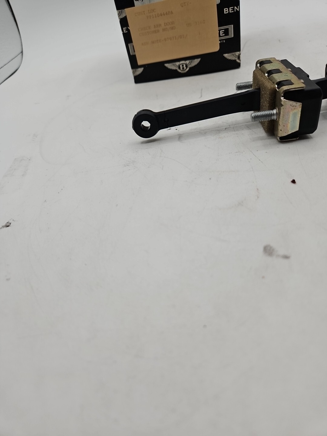 BENTLEY OEM CHECK ARM DOOR (PP110444PA)