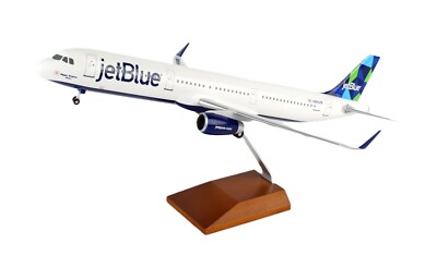 Skymarks SKR8321 JetBlue Airbus A321-200 N903JB Desk Top Model 1/100 AV Airplane