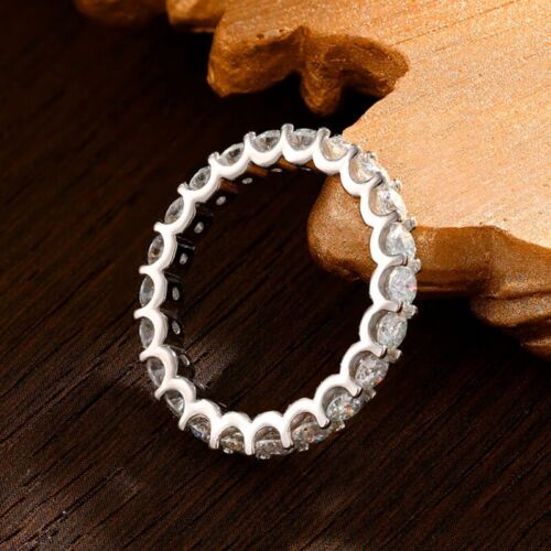 Anillo de compromiso redondo de eternidad de moissanita de 3 mm D VVS1 banda de compromiso de plata de ley 925 - Imagen 4 de 18