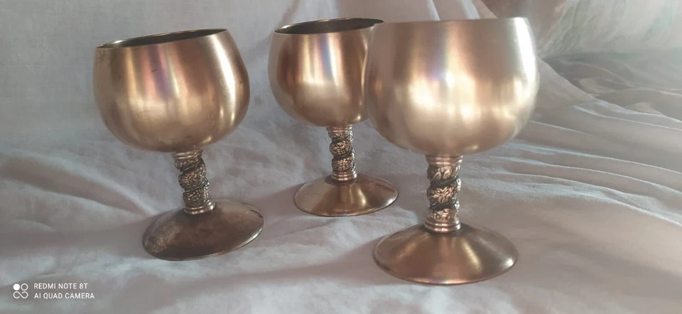 Antique copper cups - Photo 1/4