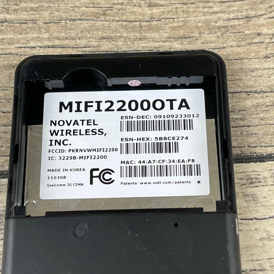 Novatel MiFi 2200 Black Verizon Wireless Mobile Hotspot with Built-in Antenna - Image 4 of 4