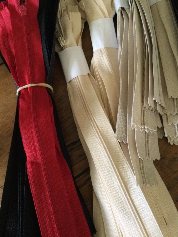 Joblot sewing accessorie.NEW Zips,over 200 22 cm ,30cm,35 cm.top quality nylon  - Image 4 of 4