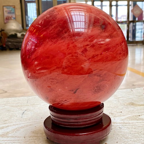 167mm - Red Crystal Ball - Gemstone Sphere with Rotating Wood Base - 12.5LB - 第 2/11 張圖片