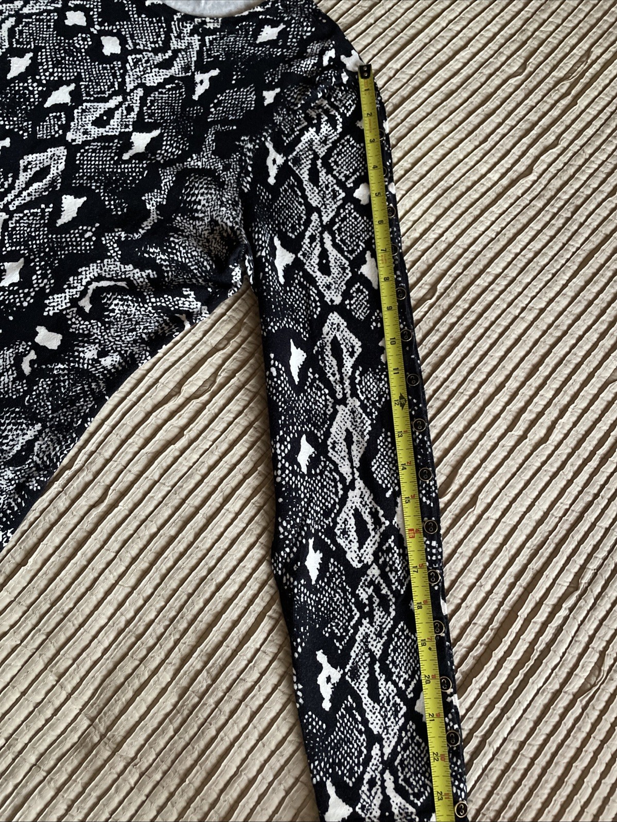 McLaughlin Black White Snakeskin Python Stretchy … - image 9