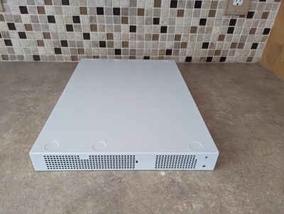 MOTOROLA ST6000C-S6000 CLN1780L TA BASE UNIT SGL PS MULTI-PROTOCOL ROUTER
