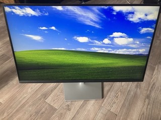Dell 27 4K USB C Hub Monitor – P2723QE