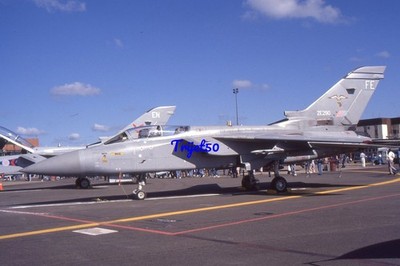 35mm Flugzeug Dia Tornado ZE290 RAF Mildenhall 1990