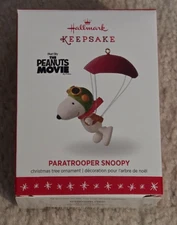 2016 Peanuts Snoopy Paratrooper Hallmark Keepsake Ornament The Peanuts Movie NIB