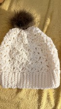 Oversized Ivory Cable Knit New without Tags winter Hat with Pom Pom Faux Fur