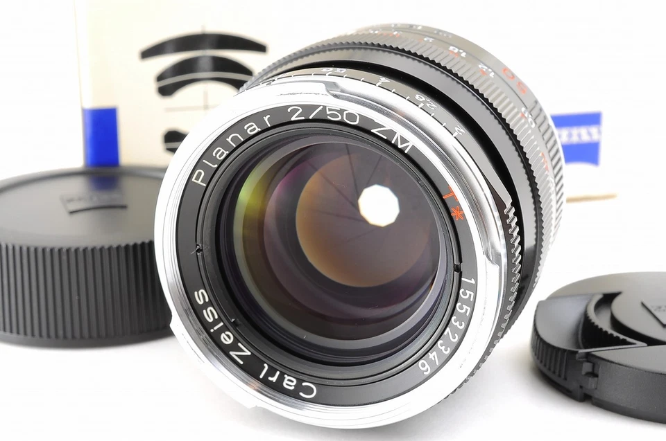 Carl Zeiss Planar T* 50mm f2 ZM Black for Leica M Mount w/Box -Mint- - Image 2 of 4