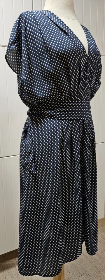 NEU MAX STUDIO Sommer KLEID Gr. M 40 mit Bindegürtel DOTS dunkelblau weiß - Bild 4 von 4