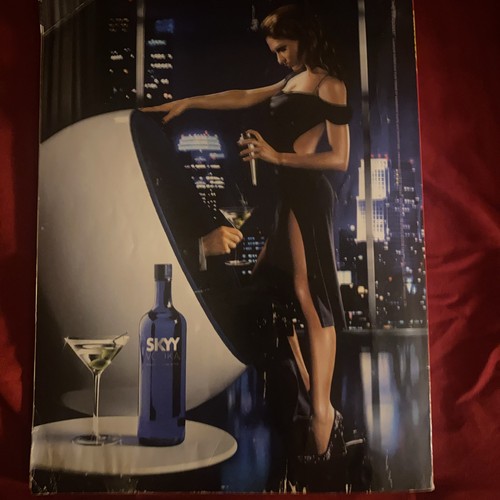 Playboy August 2006 Playmate Stacey Dash Nicole Voss Centerfold Intact