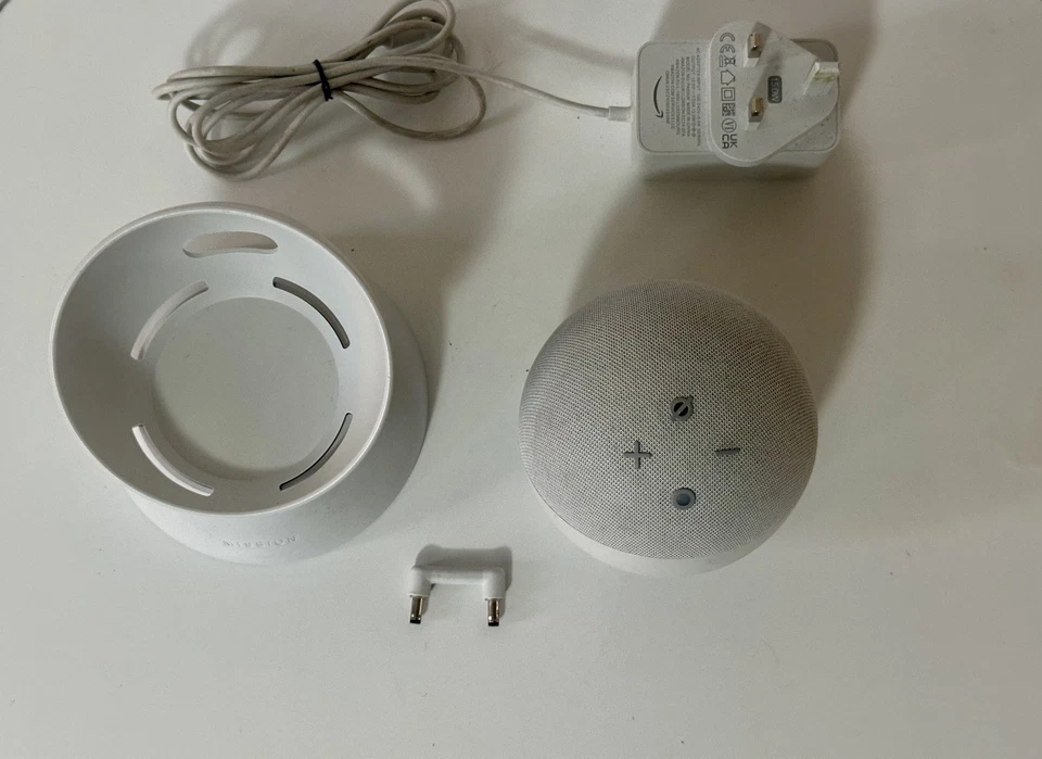 Amazon Echo Dot (4th generation) Smart speaker with Aleza & Mission Battery Base - Image 2 of 4