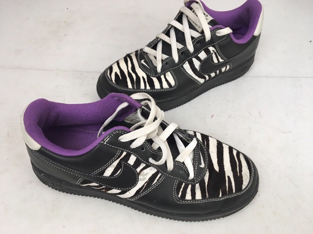Unisex Nike Air Force 1 Size Mens 8.5 Women's 10 Zebra Hair Vintage Unisex Nike Air Force 1 Size Mens 8.5 Women's 10 Zebra Hair Vintage